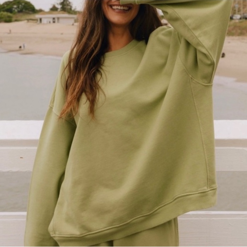 DAILY DRILLS Matcha oversized sweatshirt